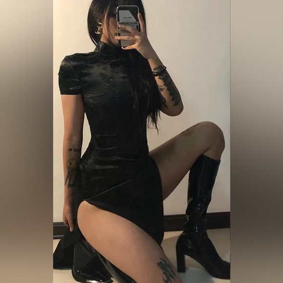Gothic Black High Split Dress - Picture 1 of 4